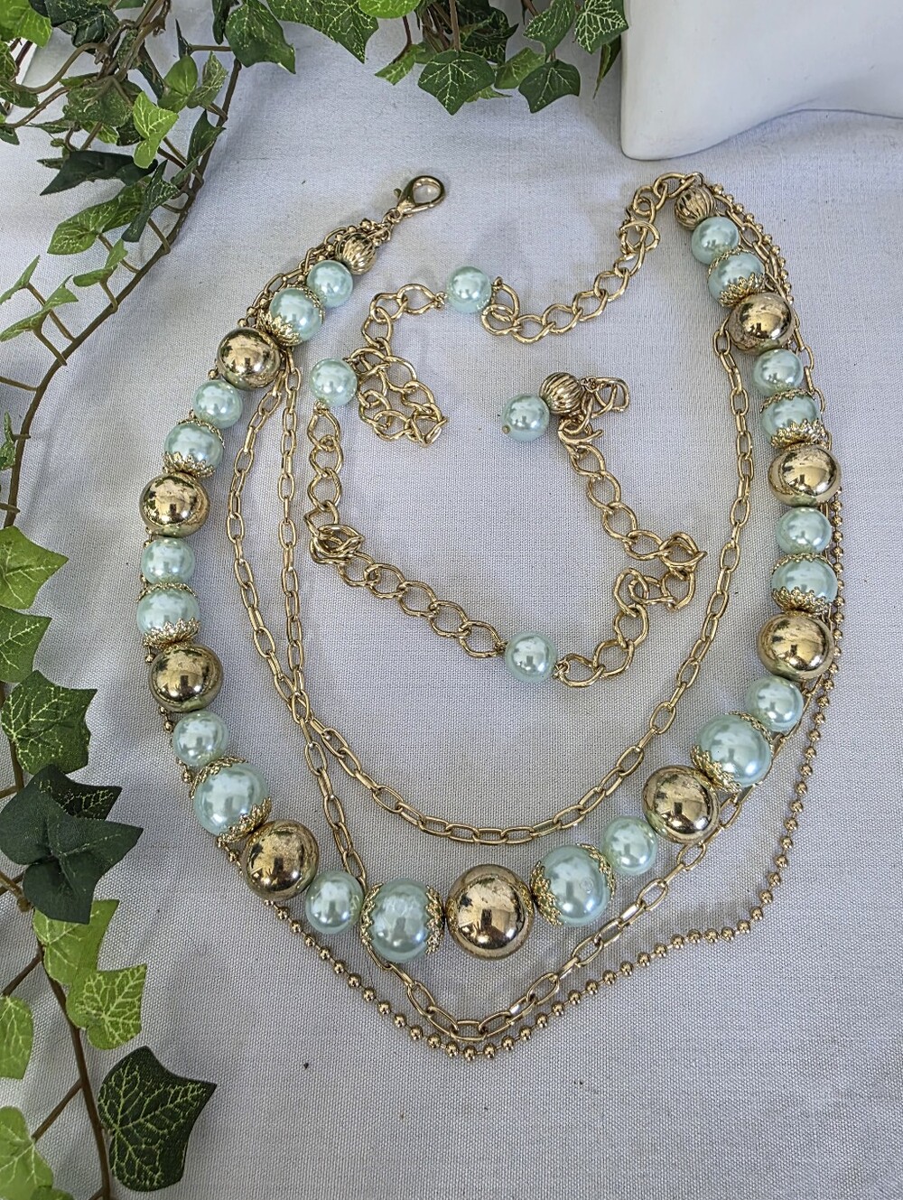 Stunning Multi-Strand Statement Chain & Faux Pearl Belly Belt